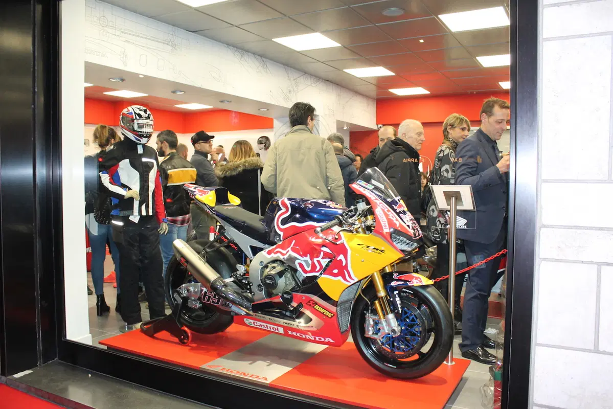 Moto Japan 99: nuova concessionaria Honda a Roma (15)