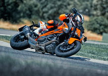 KTM Super Duke 1290 R: richiamo per il serbatoio