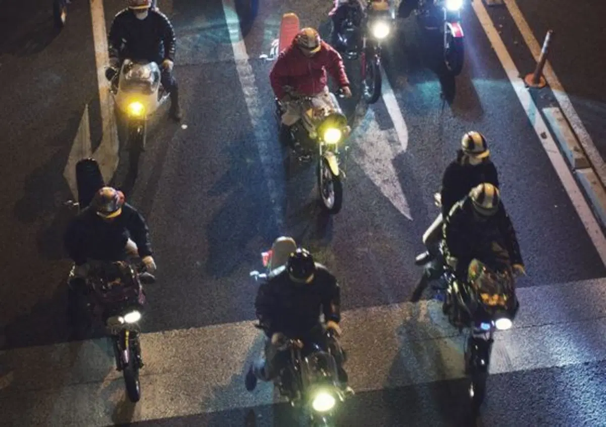 Manuale di resistenza motociclistica: John Nash e la moto