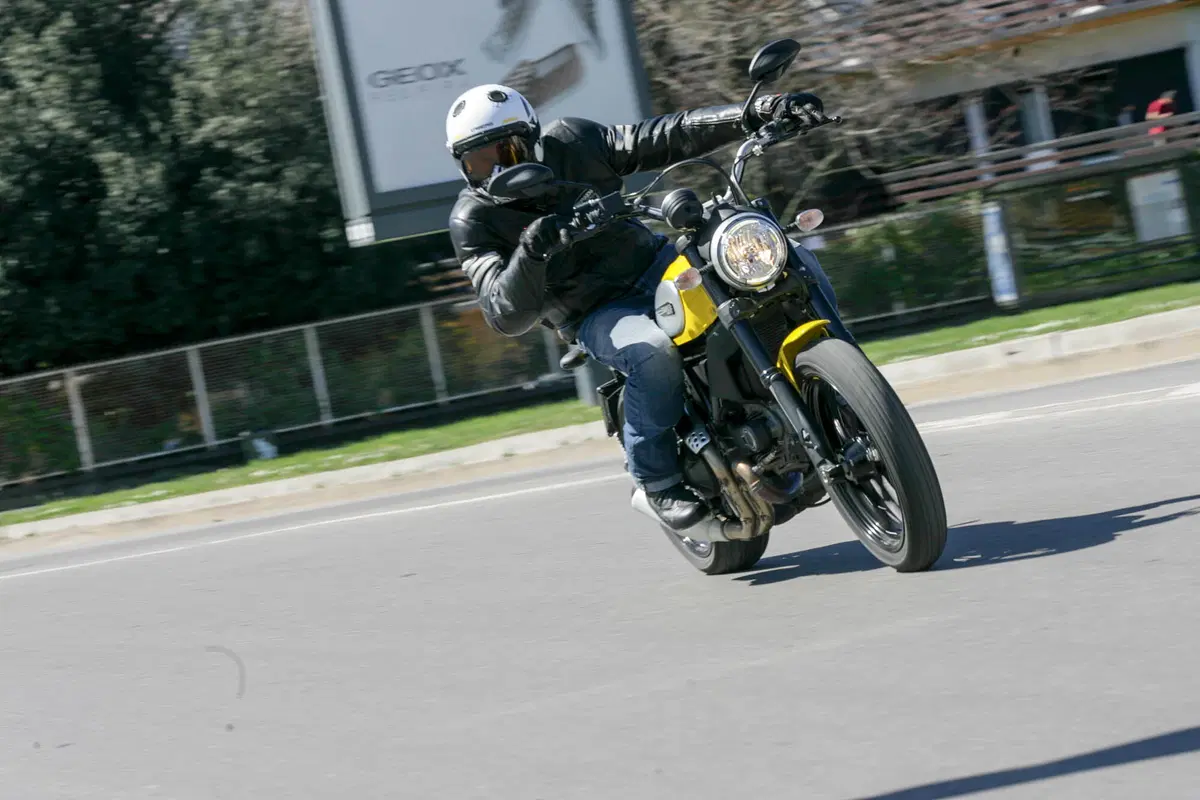 Ducati Scrambler Icon (7)