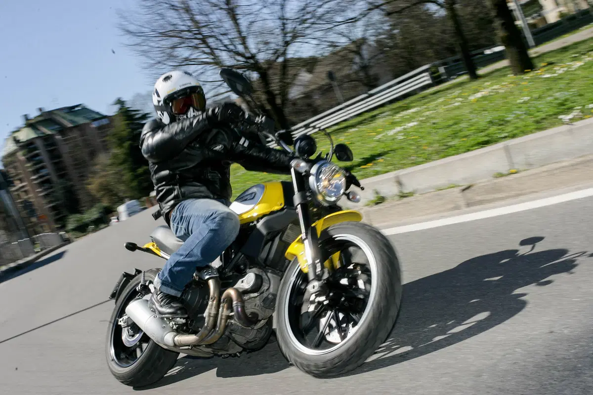 Ducati Scrambler Icon (6)
