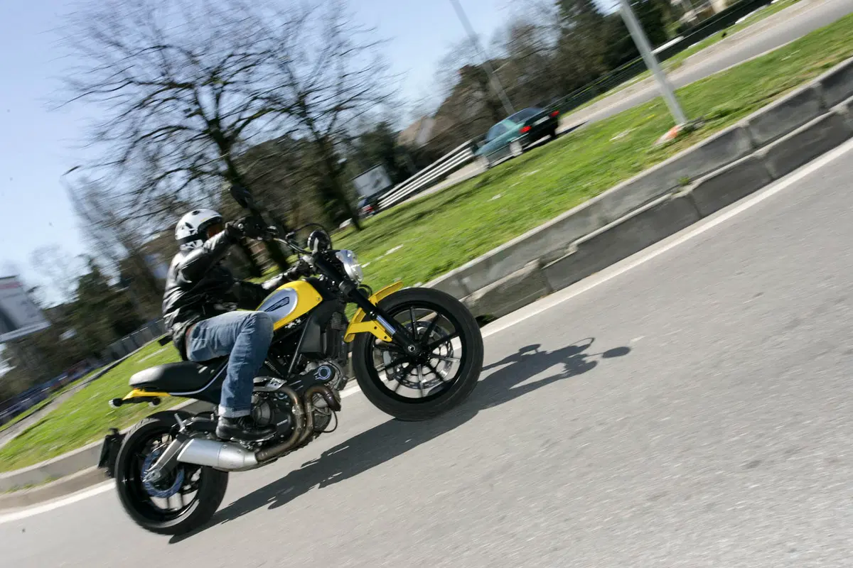 Ducati Scrambler Icon (10)