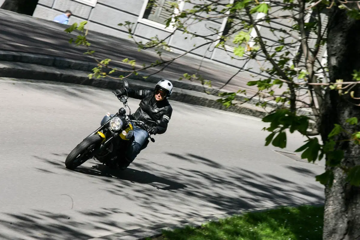Ducati Scrambler Icon (15)