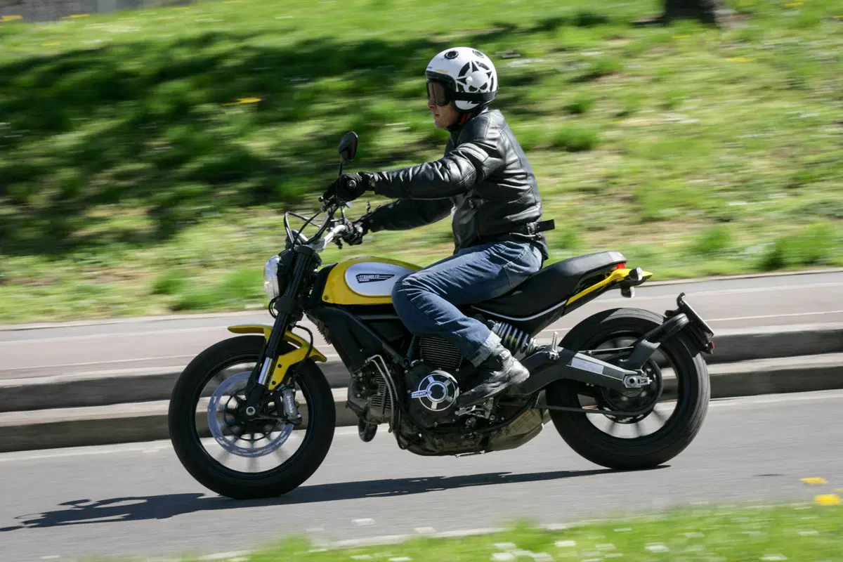 Ducati Scrambler Icon (16)