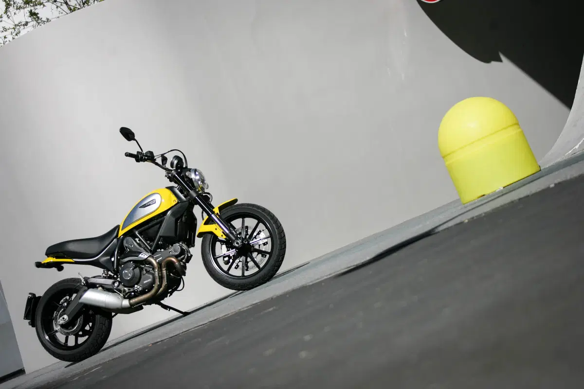 Ducati Scrambler Icon (26)