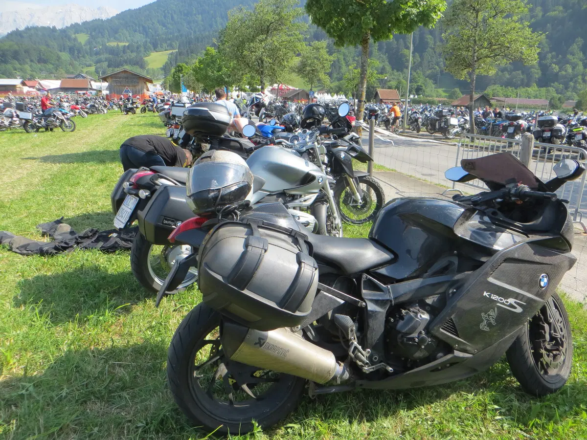 Francesco Loreti e il suo K1200S premiati a Garmisch (2)
