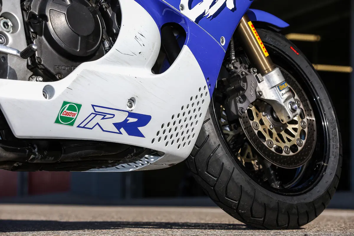 Honda CBR Fireblade e Pirelli Diablo: alla (ri)scoperta di due dinastie
