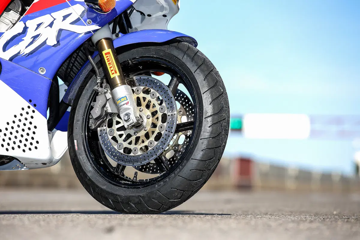 Honda CBR Fireblade e Pirelli Diablo: alla (ri)scoperta di due dinastie (6)