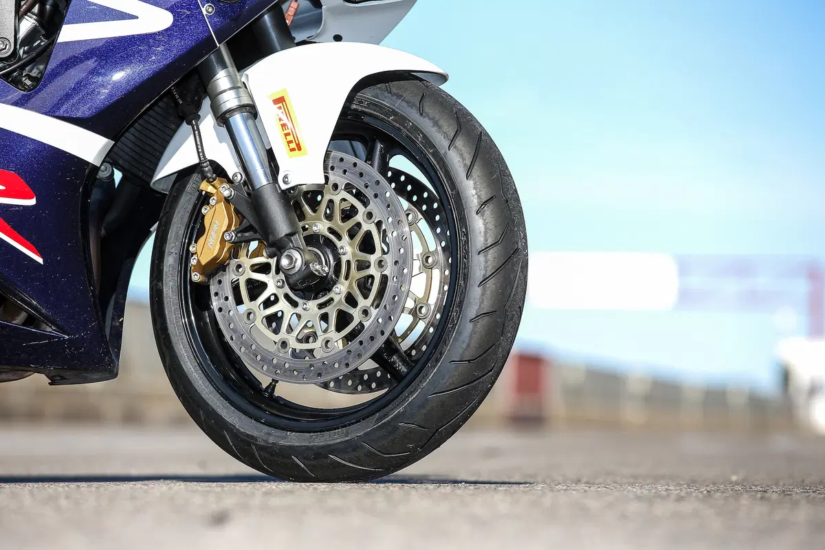 Honda CBR Fireblade e Pirelli Diablo: alla (ri)scoperta di due dinastie (5)
