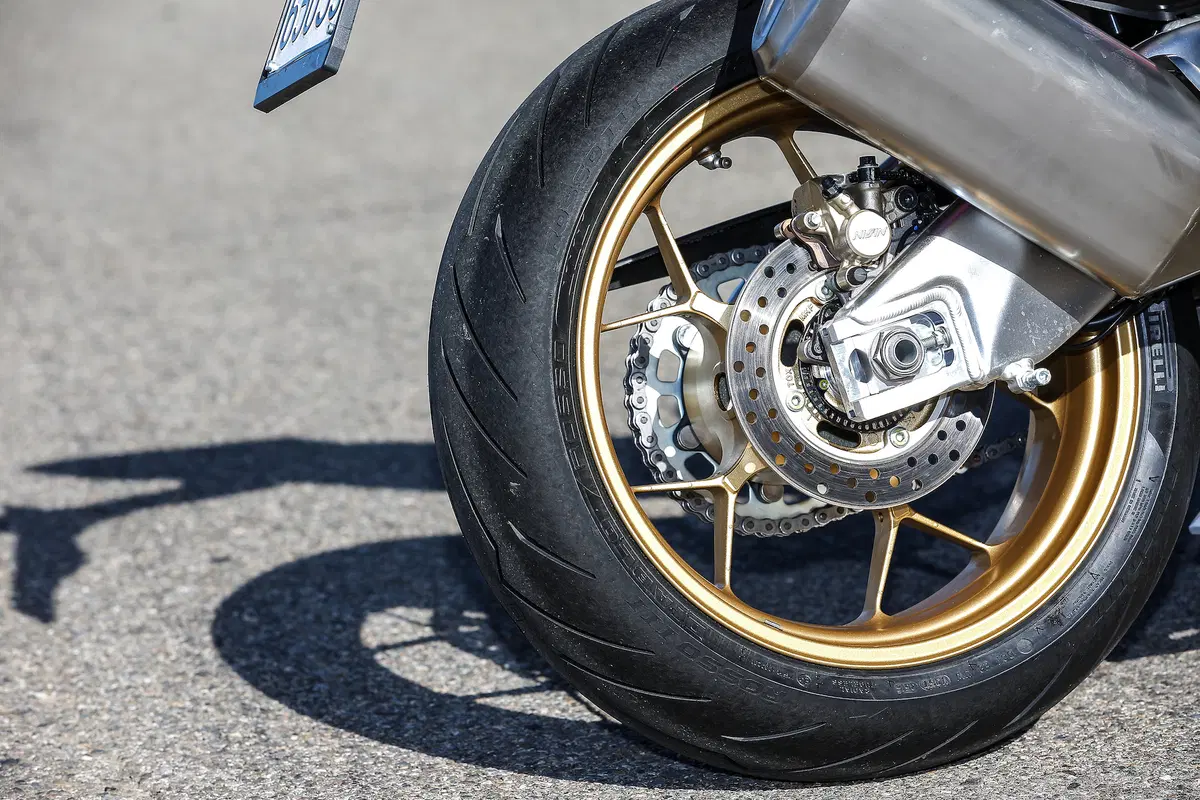 Honda CBR Fireblade e Pirelli Diablo: alla (ri)scoperta di due dinastie (5)