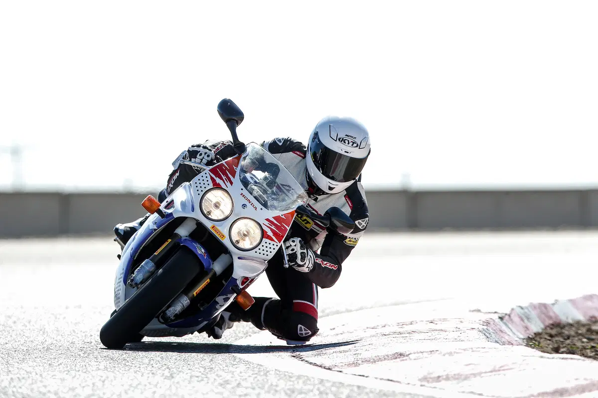 Honda CBR Fireblade e Pirelli Diablo: alla (ri)scoperta di due dinastie (4)