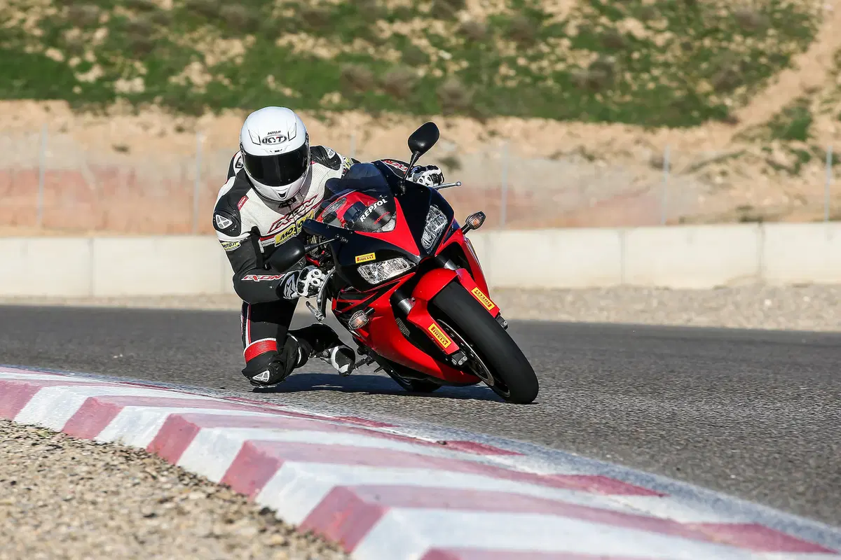 Honda CBR Fireblade e Pirelli Diablo: alla (ri)scoperta di due dinastie (6)