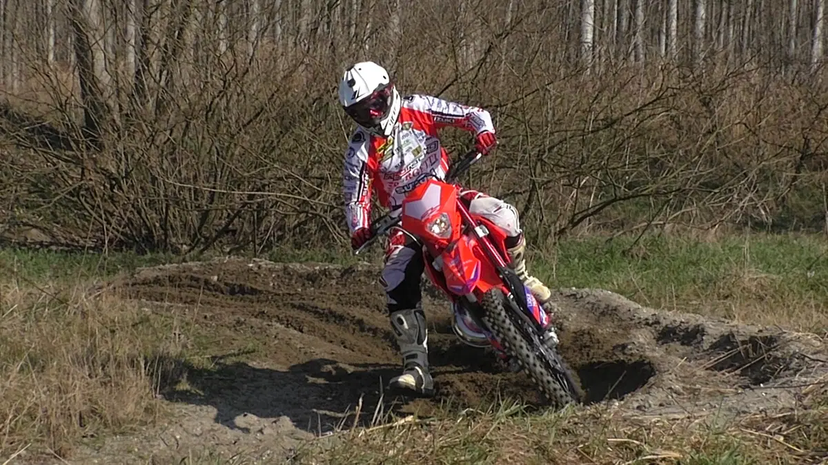 Beta RR Enduro 50 Factory. Cinquantino da sogno!