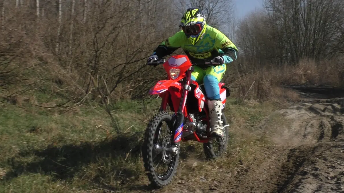 Beta RR Enduro 50 Factory. Cinquantino da sogno! (2)
