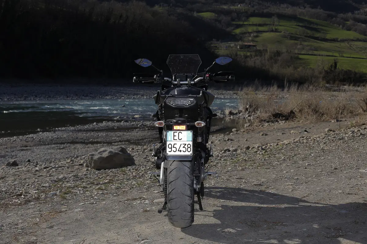 Honda Crossrunner vs Yamaha Tracer   (22)
