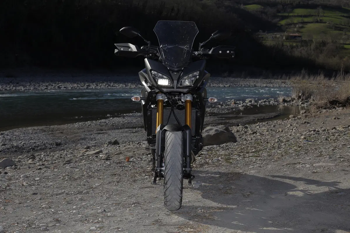 Honda Crossrunner vs Yamaha Tracer   (23)