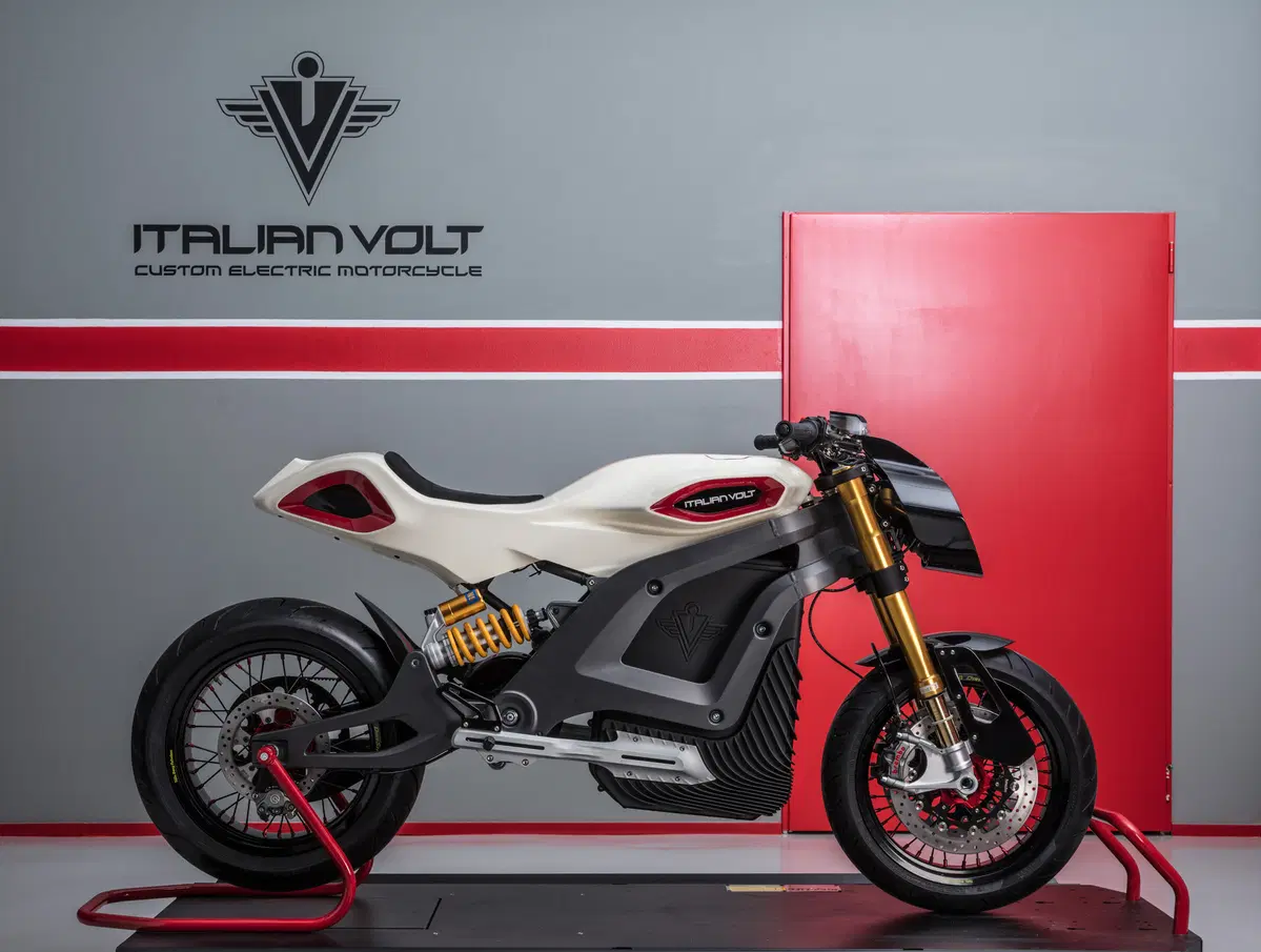 Italian Volt svela 'Lacama', la moto elettrica sartoriale (28)