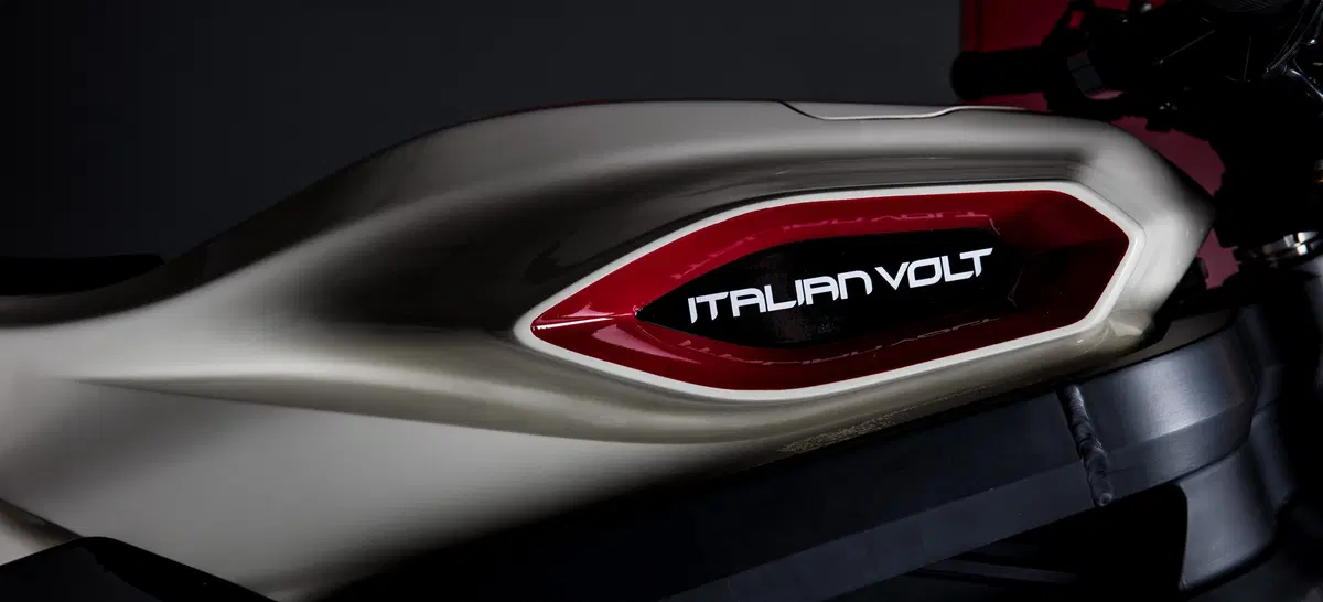Italian Volt svela 'Lacama', la moto elettrica sartoriale (34)