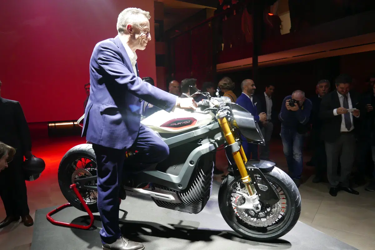 Italian Volt svela 'Lacama', la moto elettrica sartoriale (2)