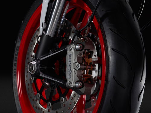 Comparto frenante da riferimento, con pinze Brembo monoblocco M4.32