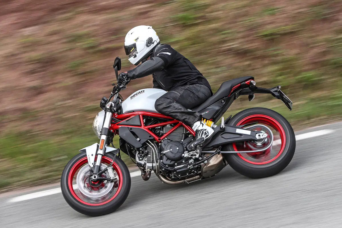 Ducati Monster 797 2017 (4)