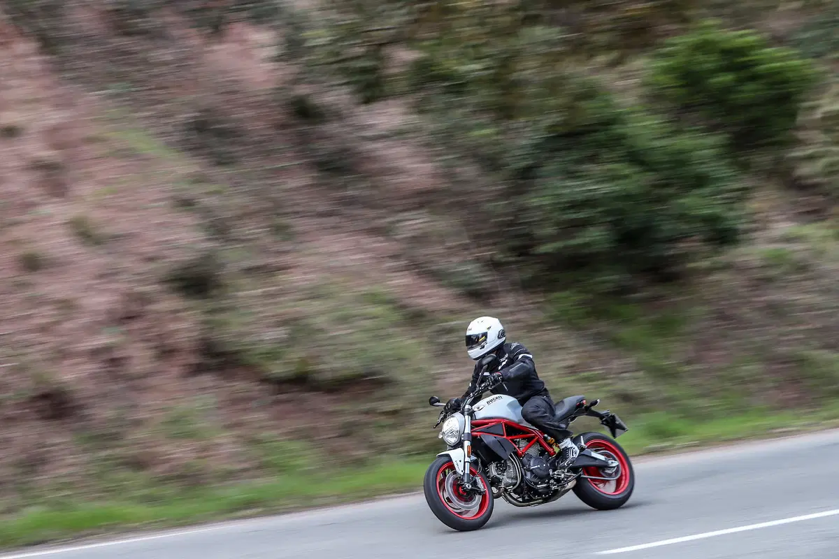 Ducati Monster 797 2017 (7)