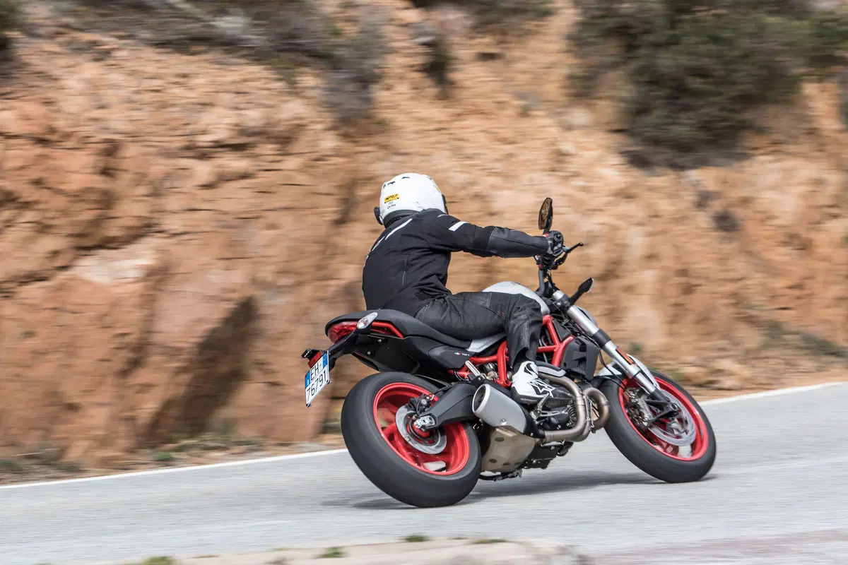 Ducati Monster 797 2017 (8)