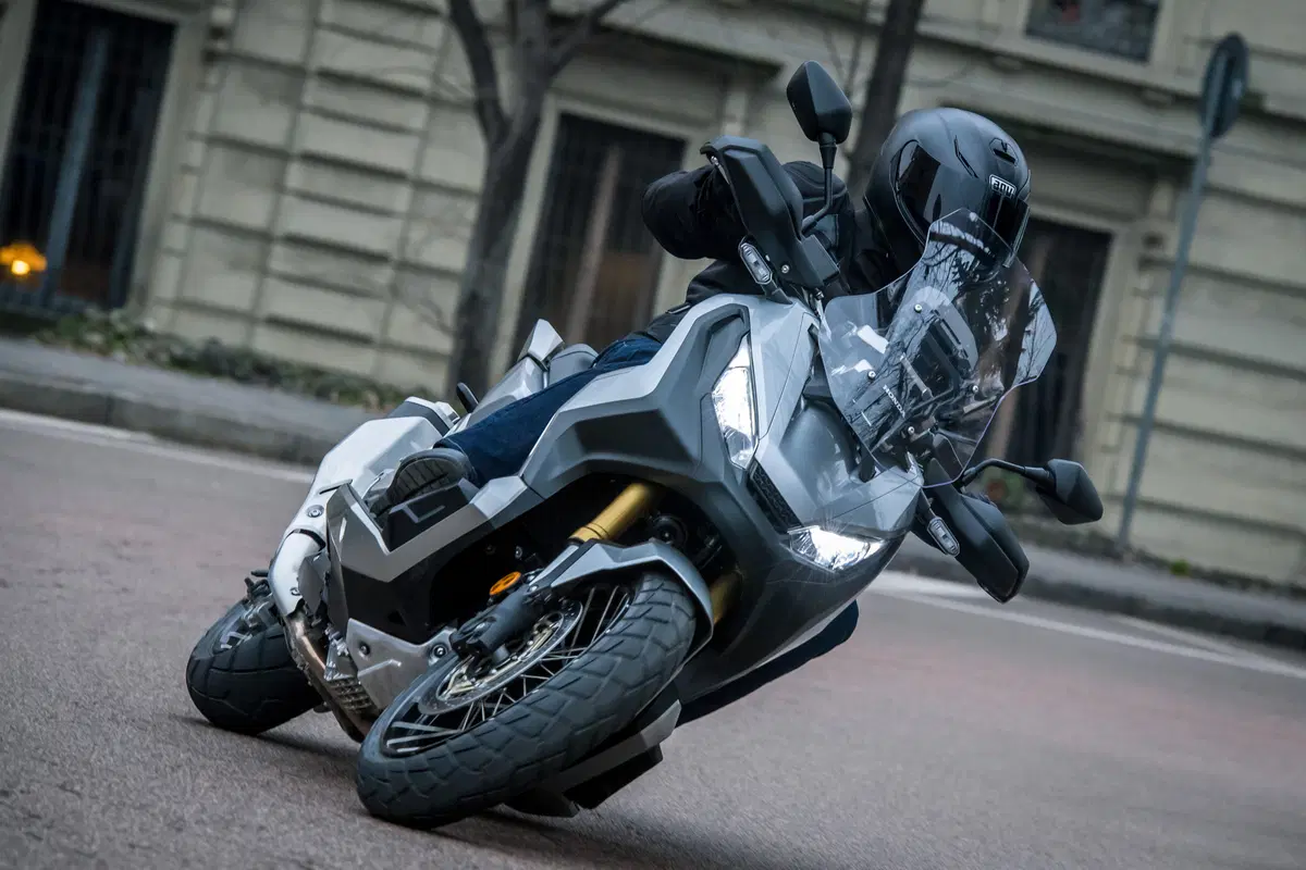 Honda X-ADV. La prova su strada e in offroad (2)