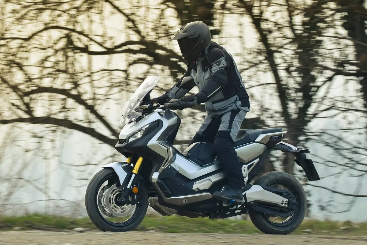 Honda X-ADV. La prova su strada e in offroad (9)