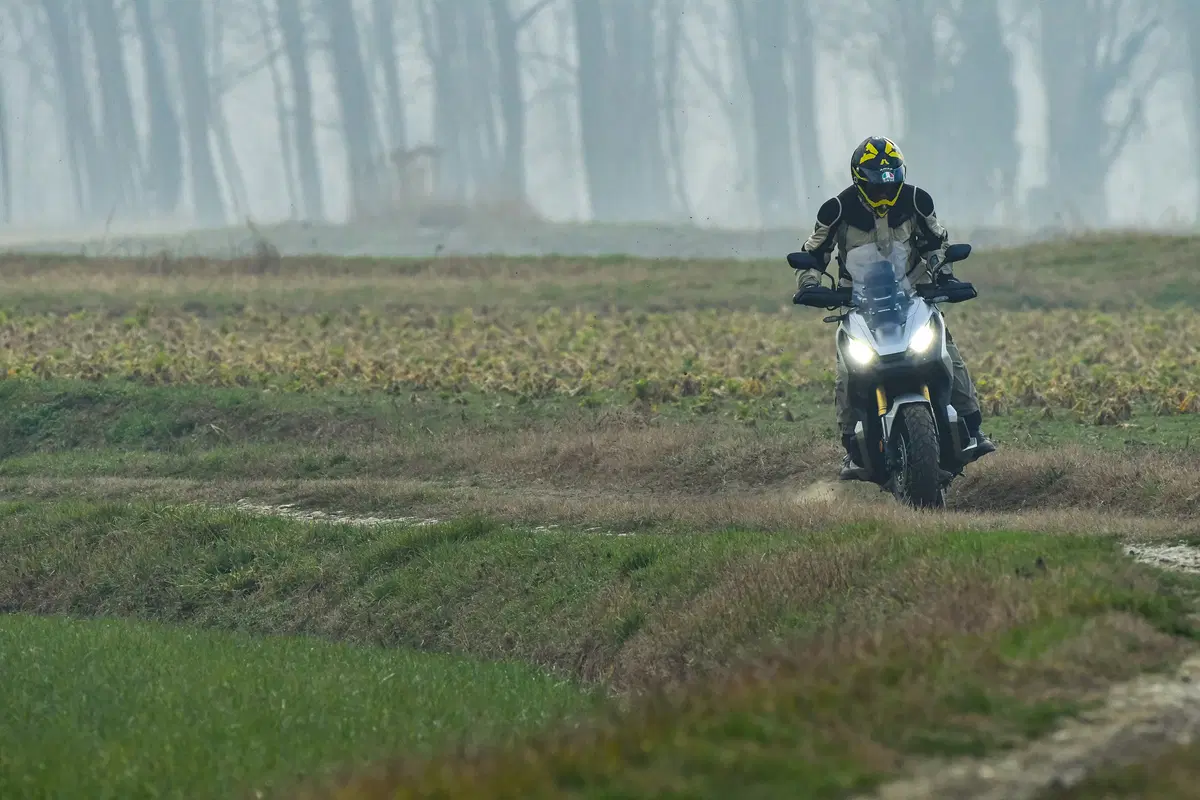 Honda X-ADV. La prova su strada e in offroad (12)
