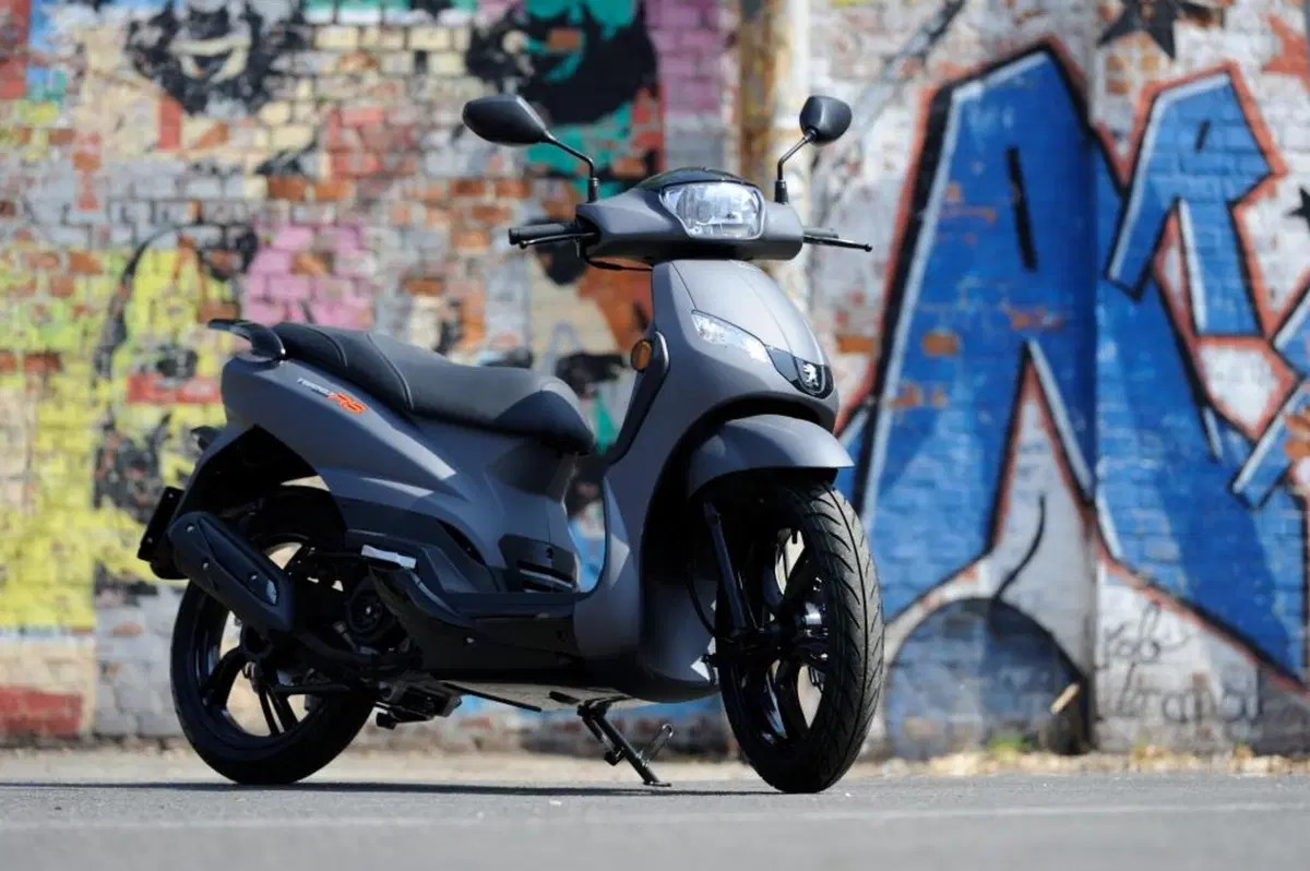 Peugeot Tweet 50 RS (2015 - 18)