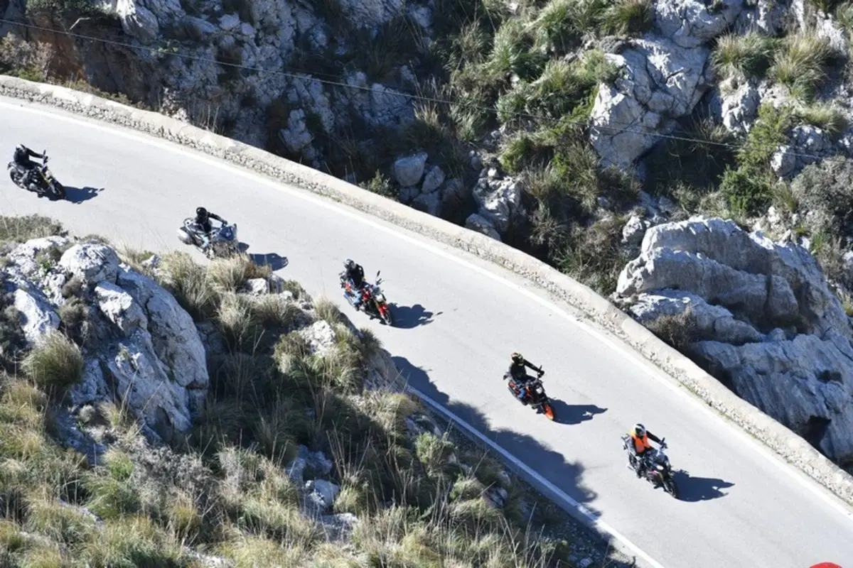 Continental ContiRoadAttack 3 (7)