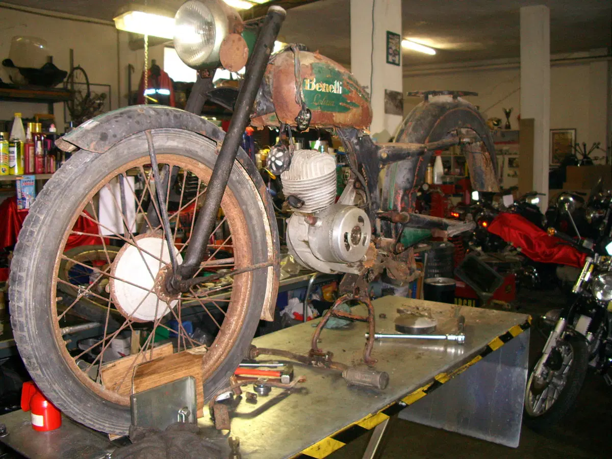 Restaurando, quarta puntata: Benelli Letizia 98 (2)