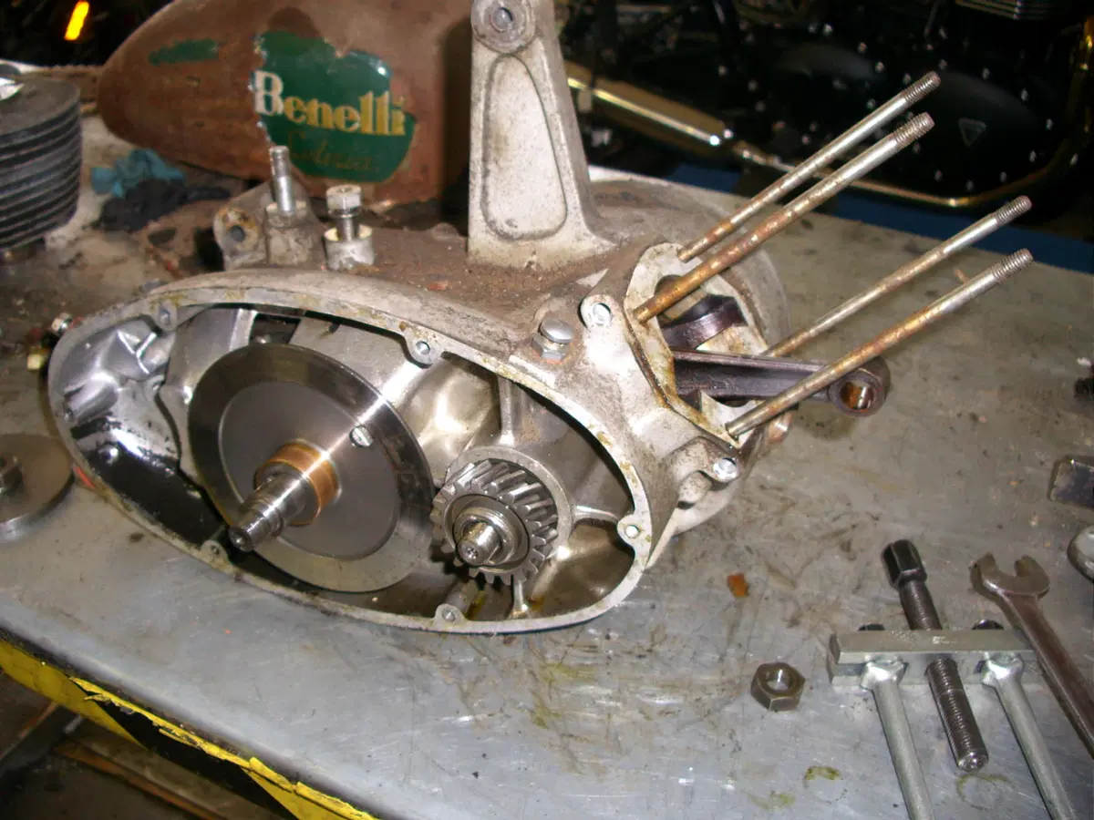 Restaurando, quarta puntata: Benelli Letizia 98 (74)