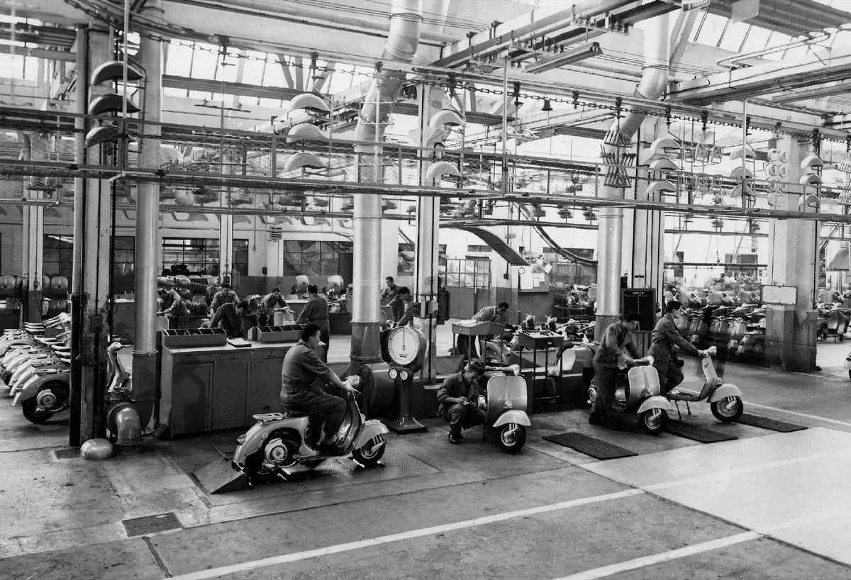 Piaggio festeggia 130 anni di storia  (14)