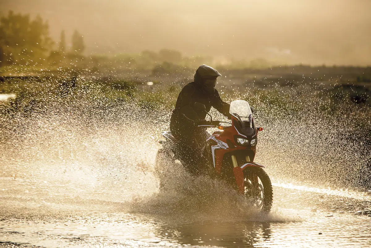 Honda CRF 1000L Africa Twin: la Photo Gallery (25)