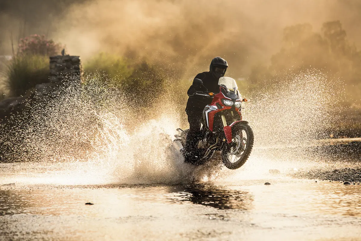 Honda CRF 1000L Africa Twin: la Photo Gallery (23)