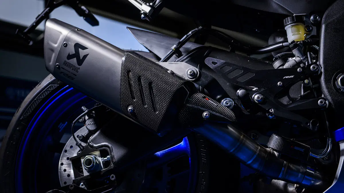 Yamaha YZF-R6 2017 (2)