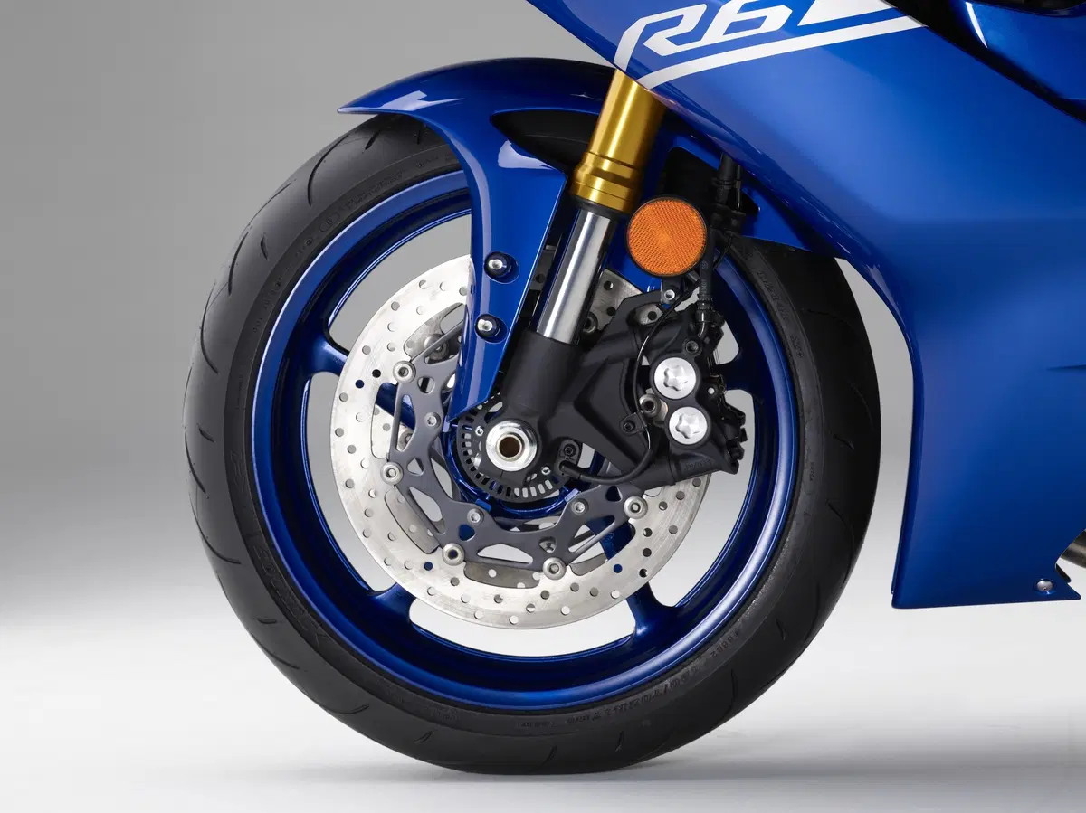 Yamaha YZF-R6 2017 (3)