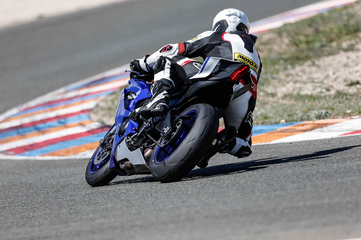 Yamaha YZF-R6 2017 (5)