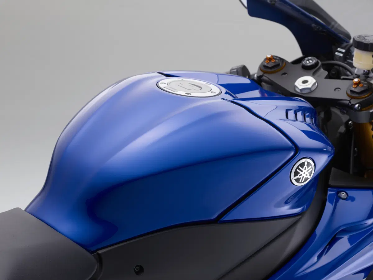 Yamaha YZF-R6 2017 (12)