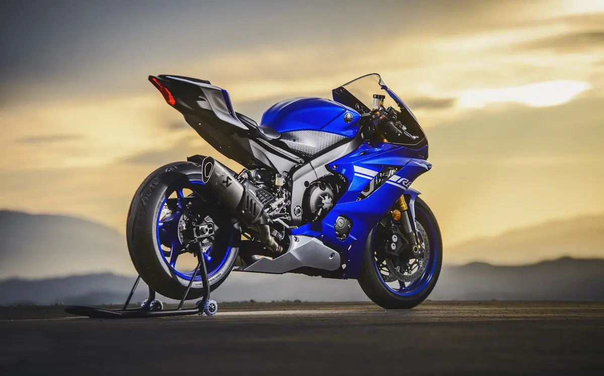 Yamaha YZF-R6 2017 (14)