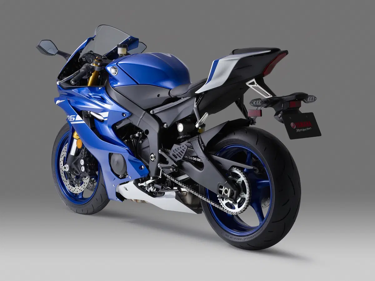 Yamaha YZF-R6 2017 (16)
