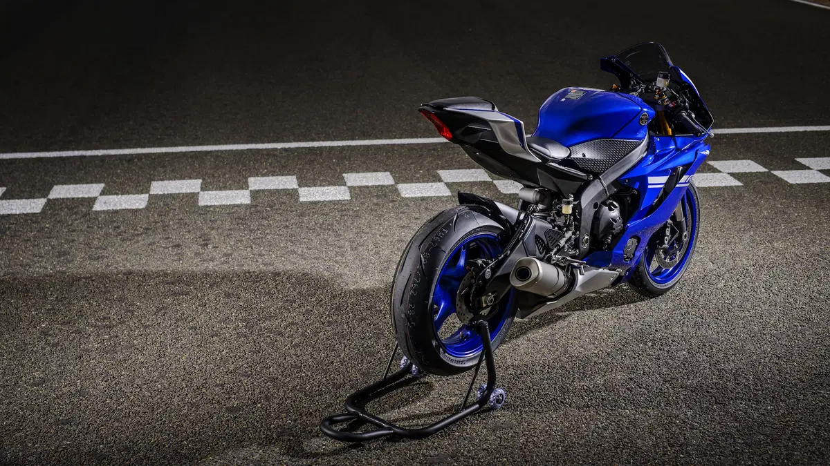 Yamaha YZF-R6 2017 (18)
