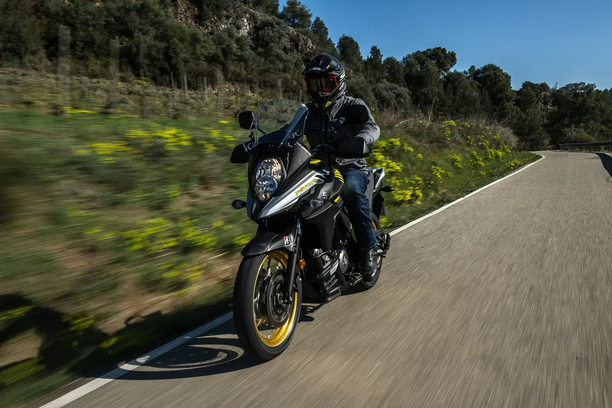 Suzuki V-Strom 650XT 2017. Non più solo sostanza (4)