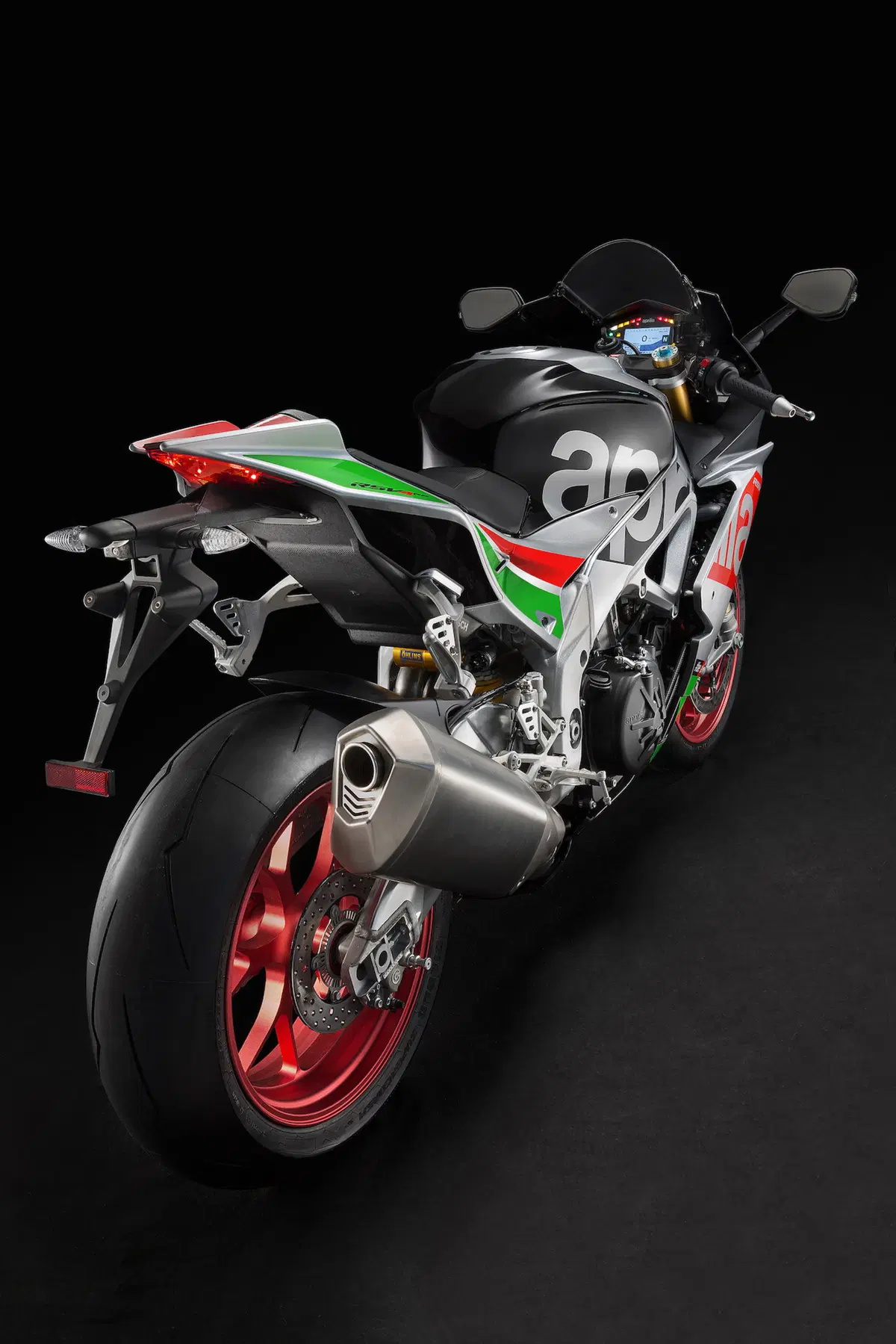 Aprilia RSV4 RF 2017 (7)