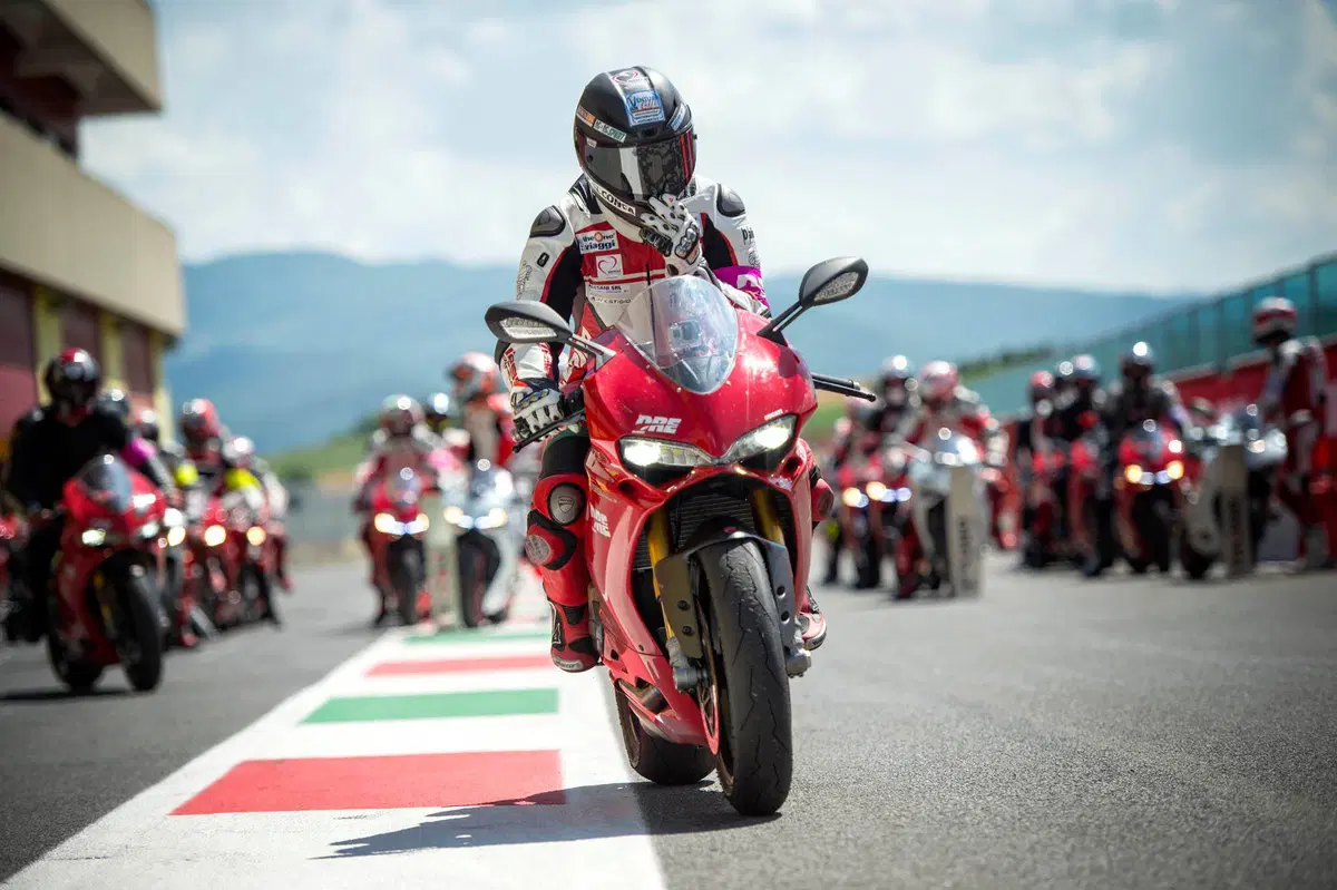 Manuel Poggiali: "Una cosa è andare in moto, un'altra è saperlo fare bene per davvero"