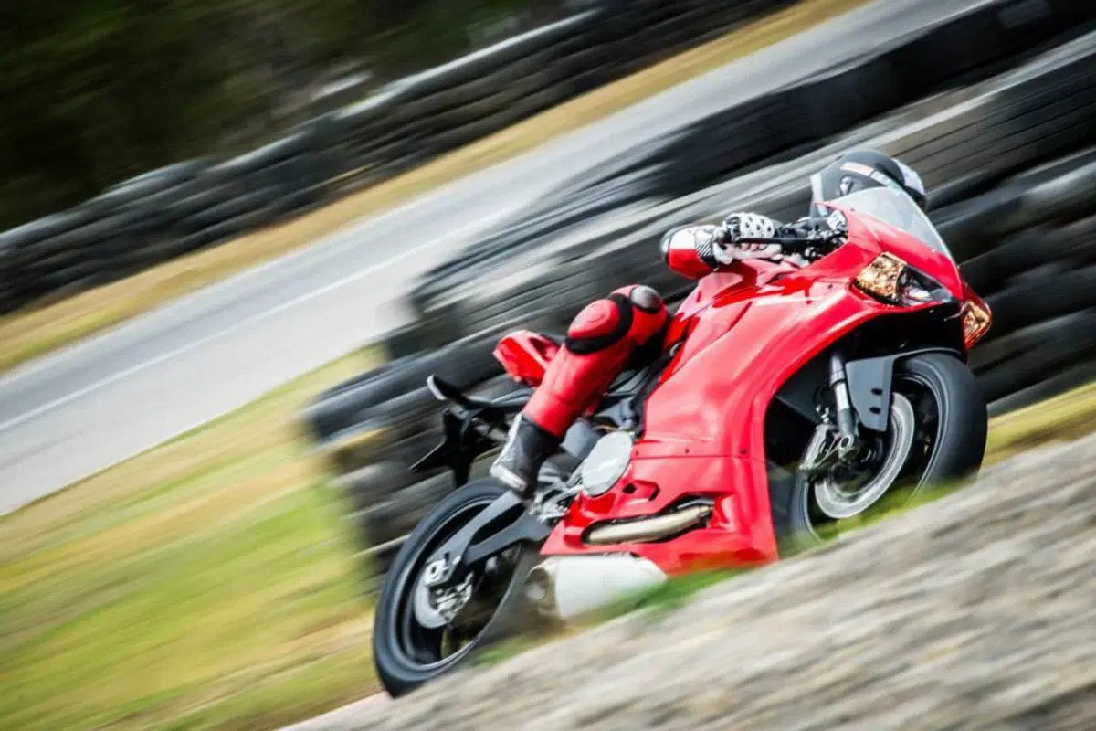 Manuel Poggiali: "Una cosa è andare in moto, un'altra è saperlo fare bene per davvero" (3)
