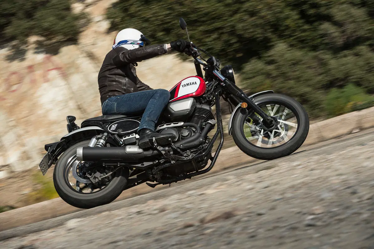 Yamaha SCR950  2017. La scrambler heritage (12)
