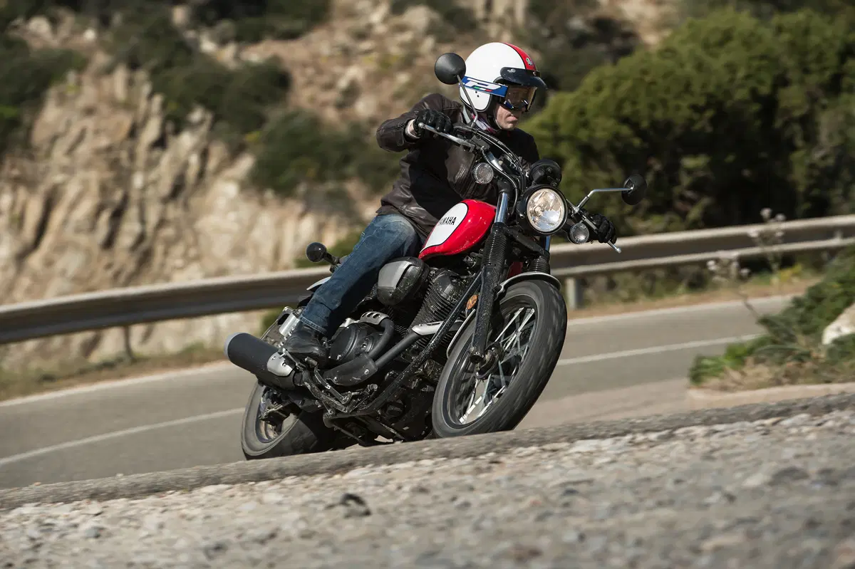 Yamaha SCR950  2017. La scrambler heritage (14)